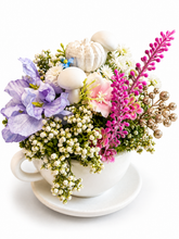 Lade das Bild in den Galerie-Viewer, Handgemachte Blumendeko mit Gipspilzen und Kürbissen – Rosa & Lila