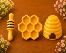 Lade das Bild in den Galerie-Viewer, Gipsfiguren Bastelset Bienenwelt - La colmena | Als fertiges 3er-Set | Auf Wunsch personalisierbar