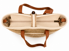 Charger l'image dans la galerie, Große geflochtene Shopper-Tasche in Natur & Creme mit Schultergurt