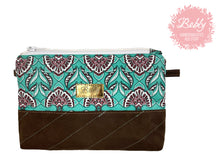 Lade das Bild in den Galerie-Viewer, Kosmetiktasche/Kosmetikbeutel aus beschichtetem Stoff und Kunstleder