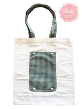 Lade das Bild in den Galerie-Viewer, Faltbare Totebag mit Druckknopf – kompakte Einkaufstasche aus Baumwolle, waschbar, nachhaltig, personalisierbar – Handmade

