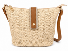 Lade das Bild in den Galerie-Viewer, Geflochtene Umhängetasche in Camel – leichte Sommertasche | 27 × 21 cm
