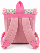 Load image into Gallery viewer, Handgemachter Kinderrucksack mit Blumenmuster und Rüschen – Rosa
