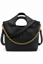 Cargar imagen en el visor de la galería, Hobo Bag mit Cut-Out-Griff &amp; Kette in Goldoptik– Kunstleder, Schwarz (ca. 30×28×12 cm)
