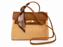 Charger l'image dans la galerie, Elegante Korb-Handtasche in Natur &amp; Cognac mit Tuch und Schulterriemen
