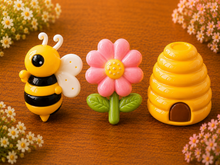 Lade das Bild in den Galerie-Viewer, Gipsfiguren Bastelset Bienenwelt - La colmena | Als fertiges 3er-Set | Auf Wunsch personalisierbar
