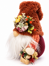 Cargar imagen en el visor de la galería, Handgemachter Herbstwichtel mit Kürbissen und Erntekorb – Rostrot – 25 cm
