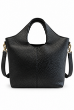 Cargar imagen en el visor de la galería, Hobo Bag mit Cut-Out-Griff &amp; Kette in Goldoptik– Kunstleder, Schwarz (ca. 30×28×12 cm)
