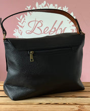 Lade das Bild in den Galerie-Viewer, Handtasche Vintage Collection – Schwarze Kunstledertasche mit Extrariemen | Elegante Schultertasche &amp; Crossbody-Bag
