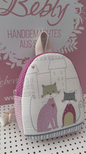 Laden und Abspielen von Videos im Galerie-Viewer, Kindergartenrucksack Kinder – Mini Rucksack mit Katzenmotiv | Waffelpique &amp; Baumwolle | handgemacht | Kita &amp; Vorschule Geschenk
